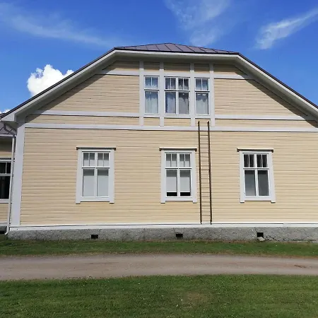 Sedu Tuomarniemi *